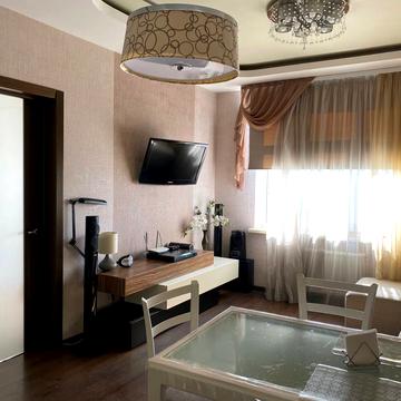 Валерія Лобановського просп. (Червонозоряний), 4-Б