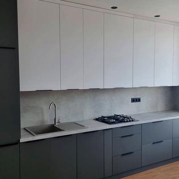 Героїв Майдану вул., 2