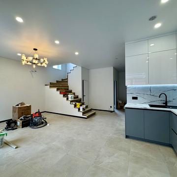 Михайла Булгакова вул., 14