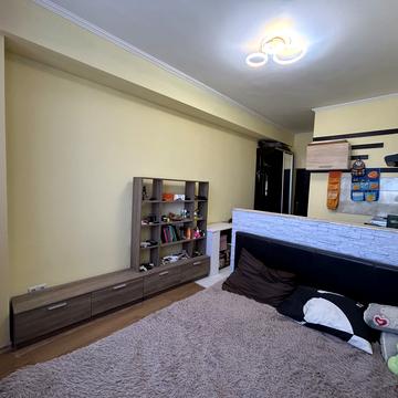 Миколи Боровського вул., (Будинок 1)