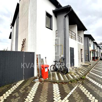 вул. Богдана Хмельницького, 1є