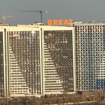 Причальна вул., 10