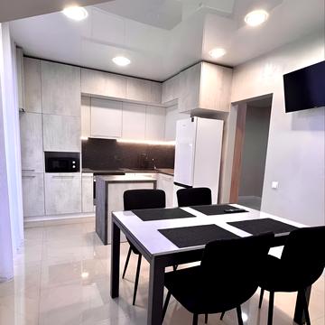 Весняна вул., 15