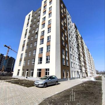 Анатолія Луценка вул., (Будинок 18)