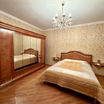 Братів Руснаків вул., 4