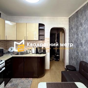 Тернопільська вул., 10