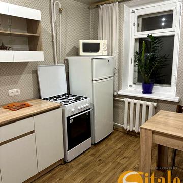 Чарівна вул., 119