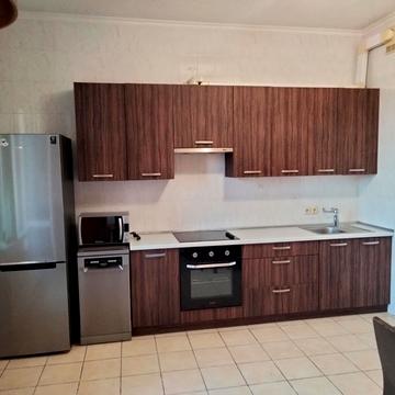 Тетянинська вул. (Леваневського), 6