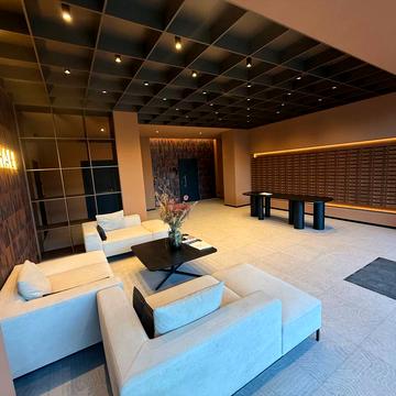 Набережна Перемоги вул., 128