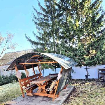 Молодіжна вул., 22