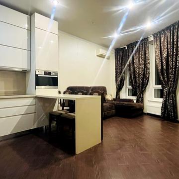 Миколи Міхновського бульв. (Дружби народів), 14-16