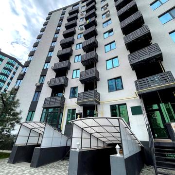 Героїв Небесної Сотні просп., (Будинок 20/9)