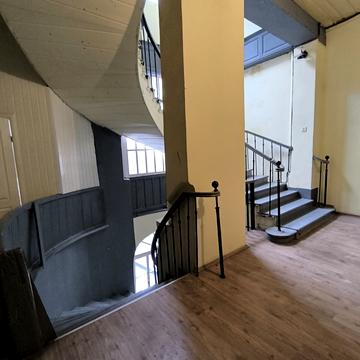 Дерибасівська вул., 17