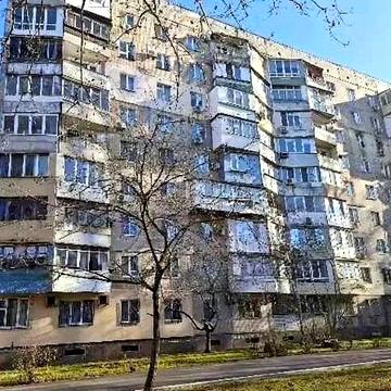 Варненська вул., 7/3