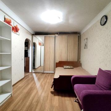 Романа Ратушного вул. (Волгоградська), 21-А