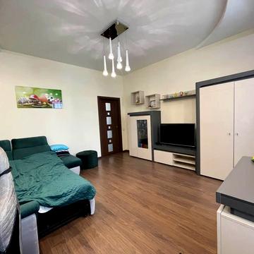 Євгена Коновальця вул. (Щорса), 36-Е