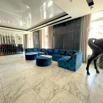 Лесі Українки бульв., 7-В