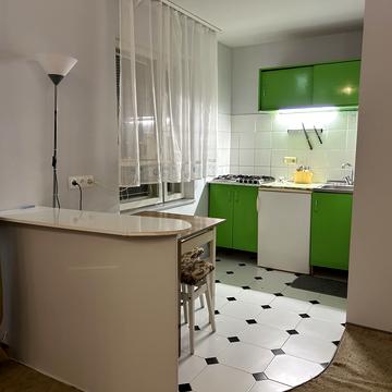 Лукянівська пл., 7