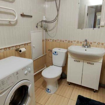 Богдана Хмельницького бульв., 10