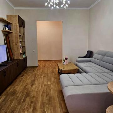 Гетьмана Івана Мазепи вул. (Топольна), 25-Д