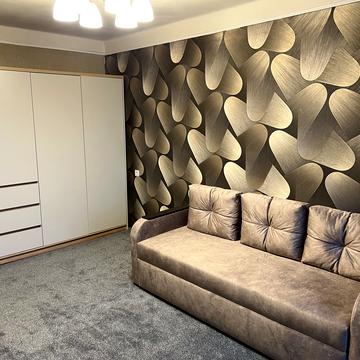 Володимира Івасюка просп. (Героїв Сталінграду), 7-Б