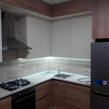 Юнацька вул., 21