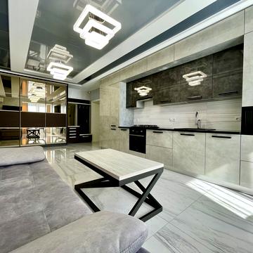 Ігоря Сердюка вул. (Жовтнева), 19