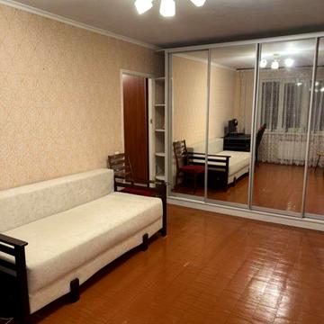 Голосіївський просп. (40-річчя Жовтня), 21