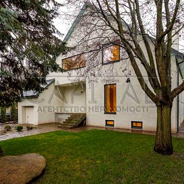 Обухівський