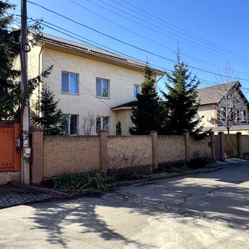 Білогорська вул. (Фабриціуса), 88