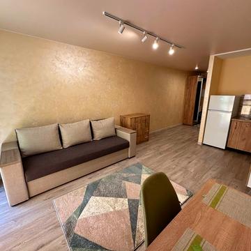 Рудненська вул. (Білогорська), 8-Д