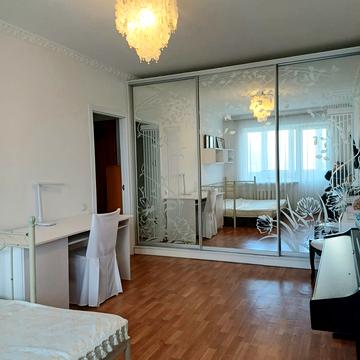 Князя Володимира Великого просп., 71