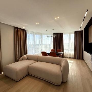 Голосіївський просп. (40-річчя Жовтня), 76