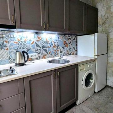 Костя Гордієнка пров., 3