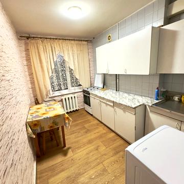 Квартальна вулиц вул. (Гладкова), 12