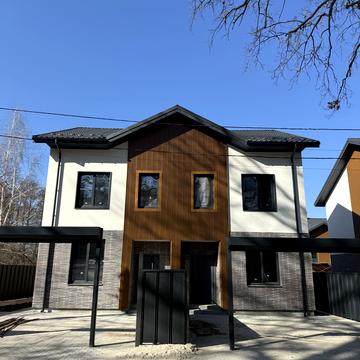 Академіка Ромоданова вул. (Льва Толстого), 44