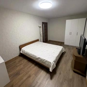 Науки просп. (Леніна), 21а