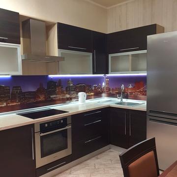 Перлинна вул., 1