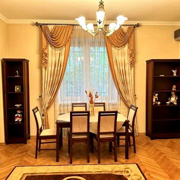 Дмитра Вітовського вул. (), 26