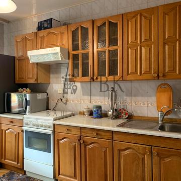 Анни Ахматової вул., 3-А