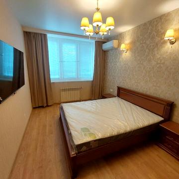 Драгоманова вул., 10