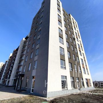 Анатолія Луценка вул., (Будинок 18)