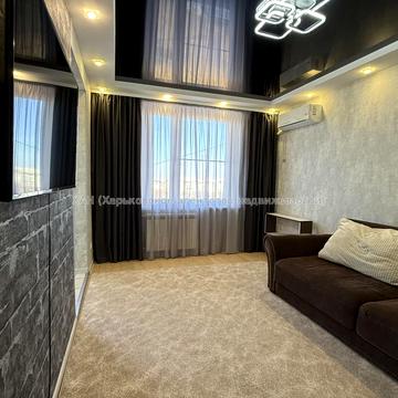 Тракторобудівників просп., 63