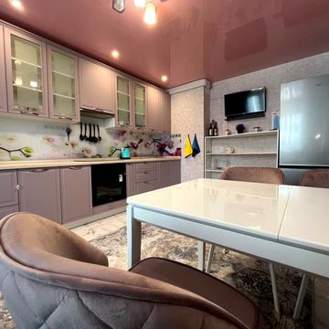 Бориса Антоненка-Давидовича вул., 1