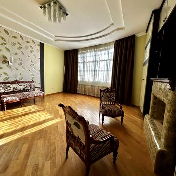 Сергія Литвиненка вул., 19а