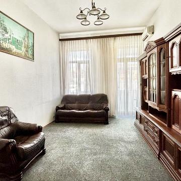 Саксаганського вул., 61