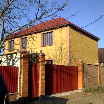 Центральна вул.