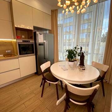 Італійський бульв., 1б