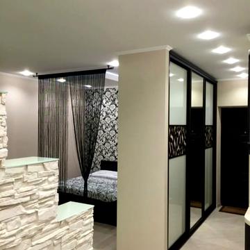 Героїв полку "Азов" вул. (Маршала Малиновського), 8