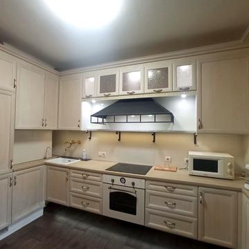 Драгоманова вул., 6/1